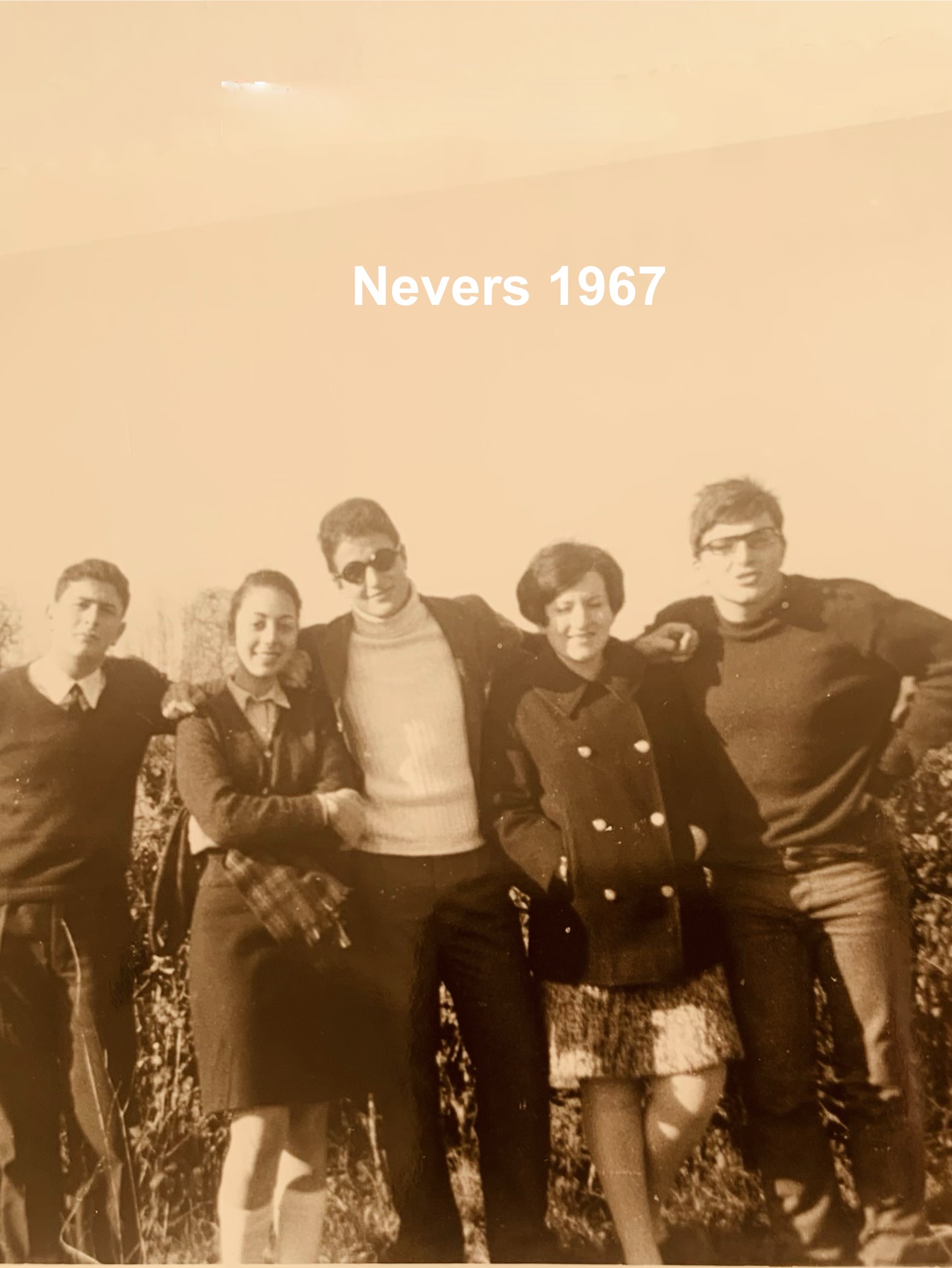 Nevers 1967 Nicole Okra